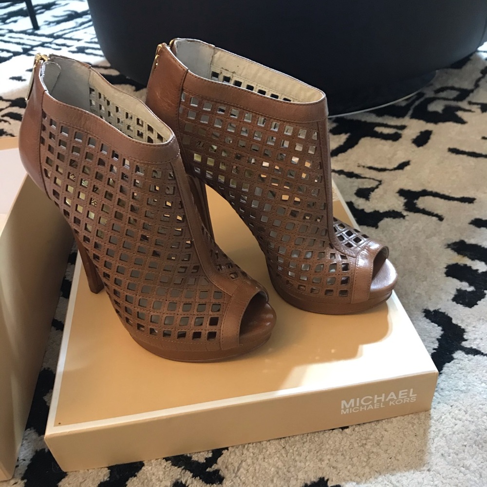 New Michael Kors Graham Bootie